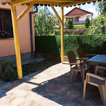 Apartman Kutak Pirot Luaran gambar