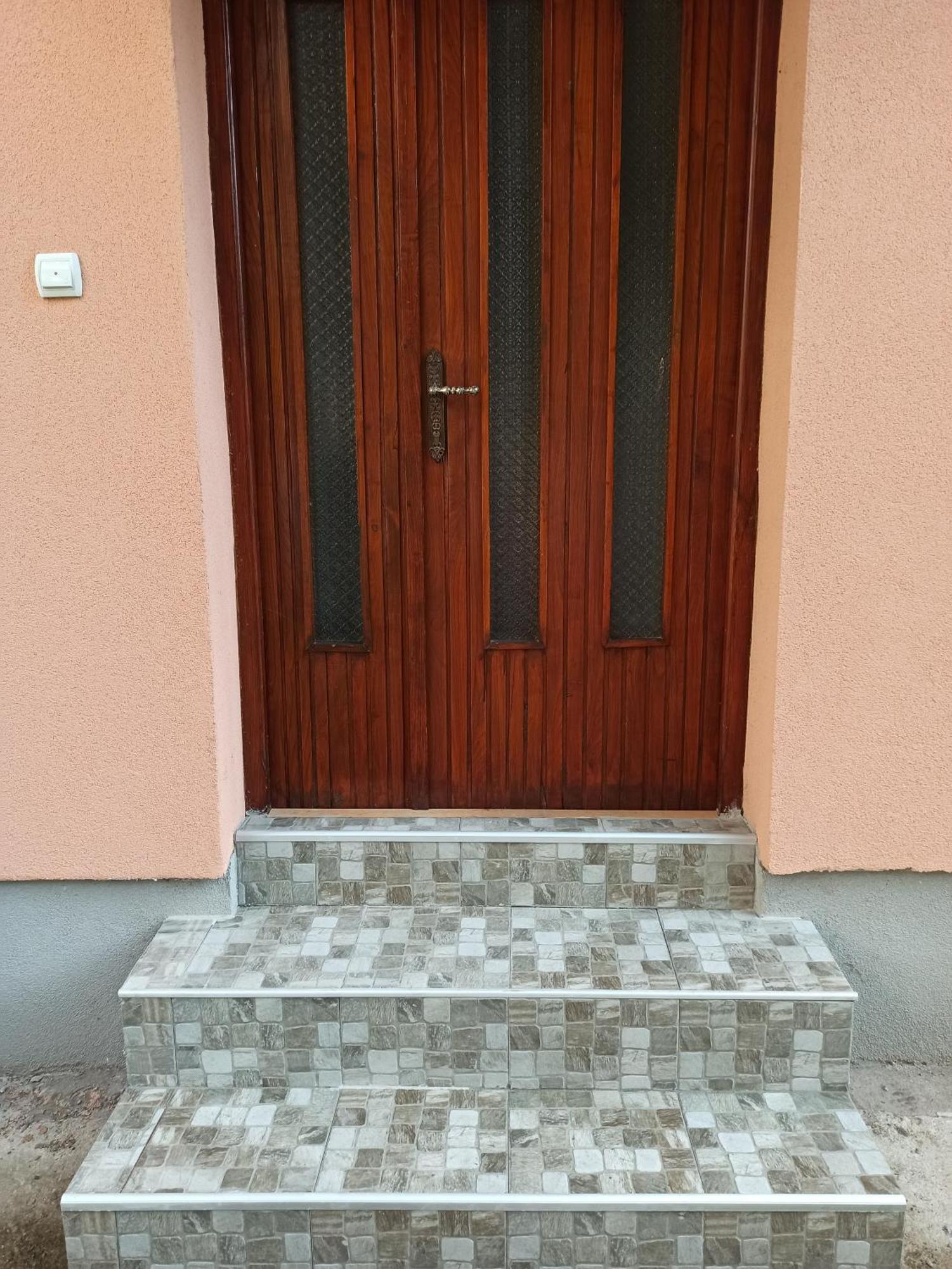 Apartman Kutak Pirot Luaran gambar