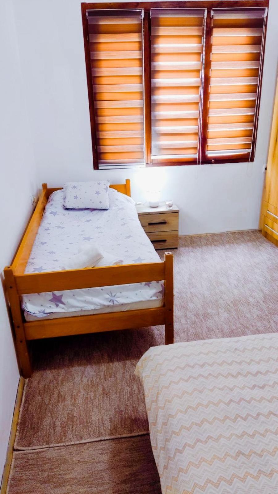 Apartman Kutak Pirot Luaran gambar
